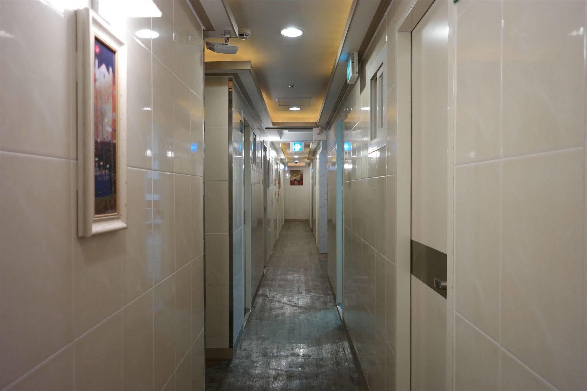Hotel Storyhouse Myeongdong Seúl Exterior foto